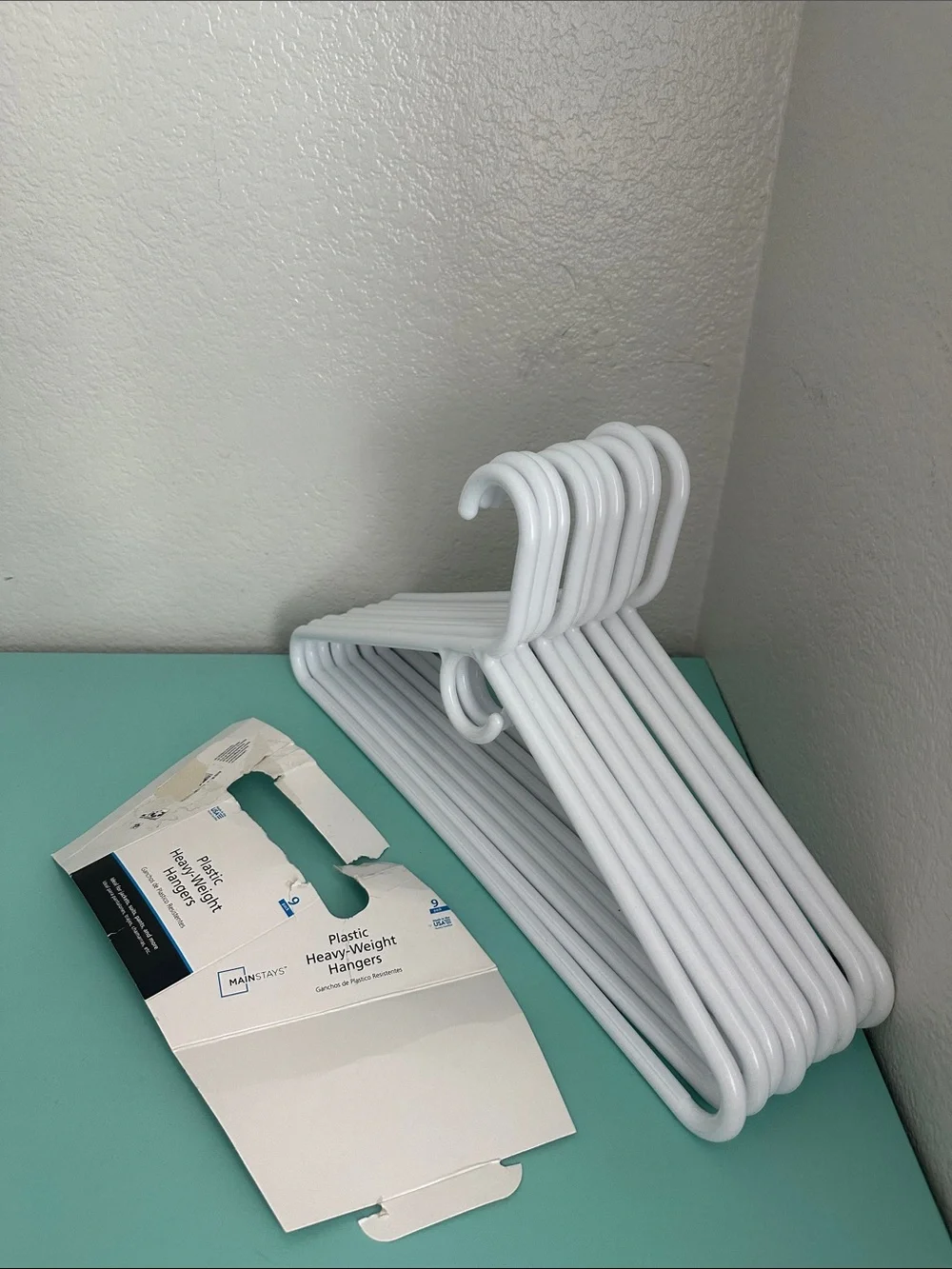 Mainstays 9 Heavyweight Plastic Clothes Hangers-Strong Support-brand new